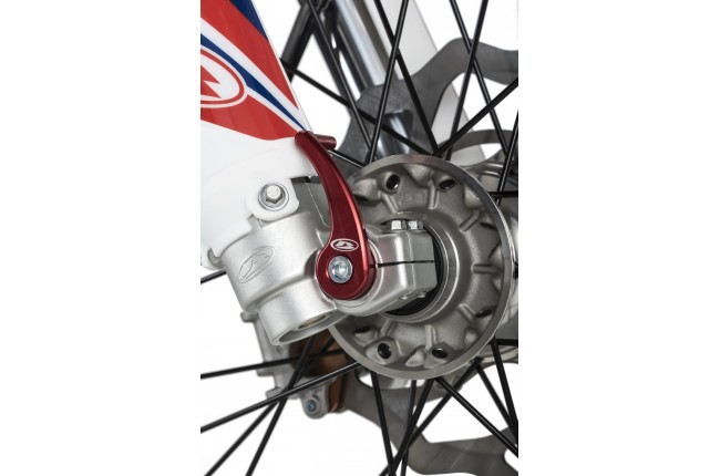 BOUCHON AXE ROUE AVANT